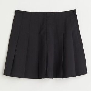 🆕H&M Divided Brand Tennis Style Pleated Skirt